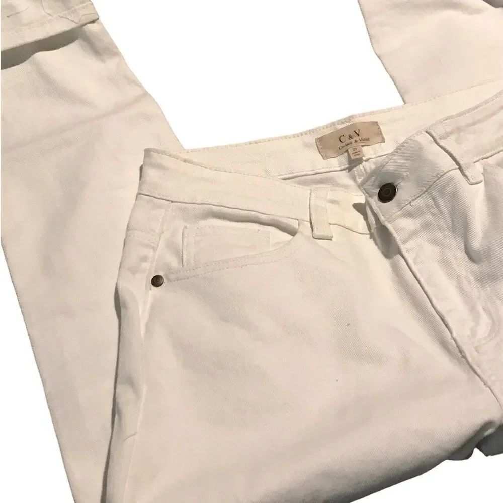 Chelsea and Violet white jeans cuffed at ankle can push up for capris